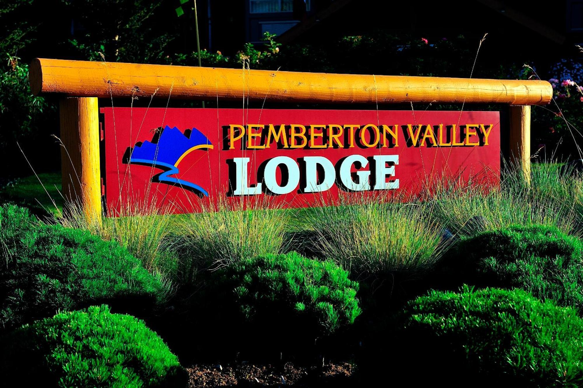 Pemberton Valley Lodge Eksteriør billede