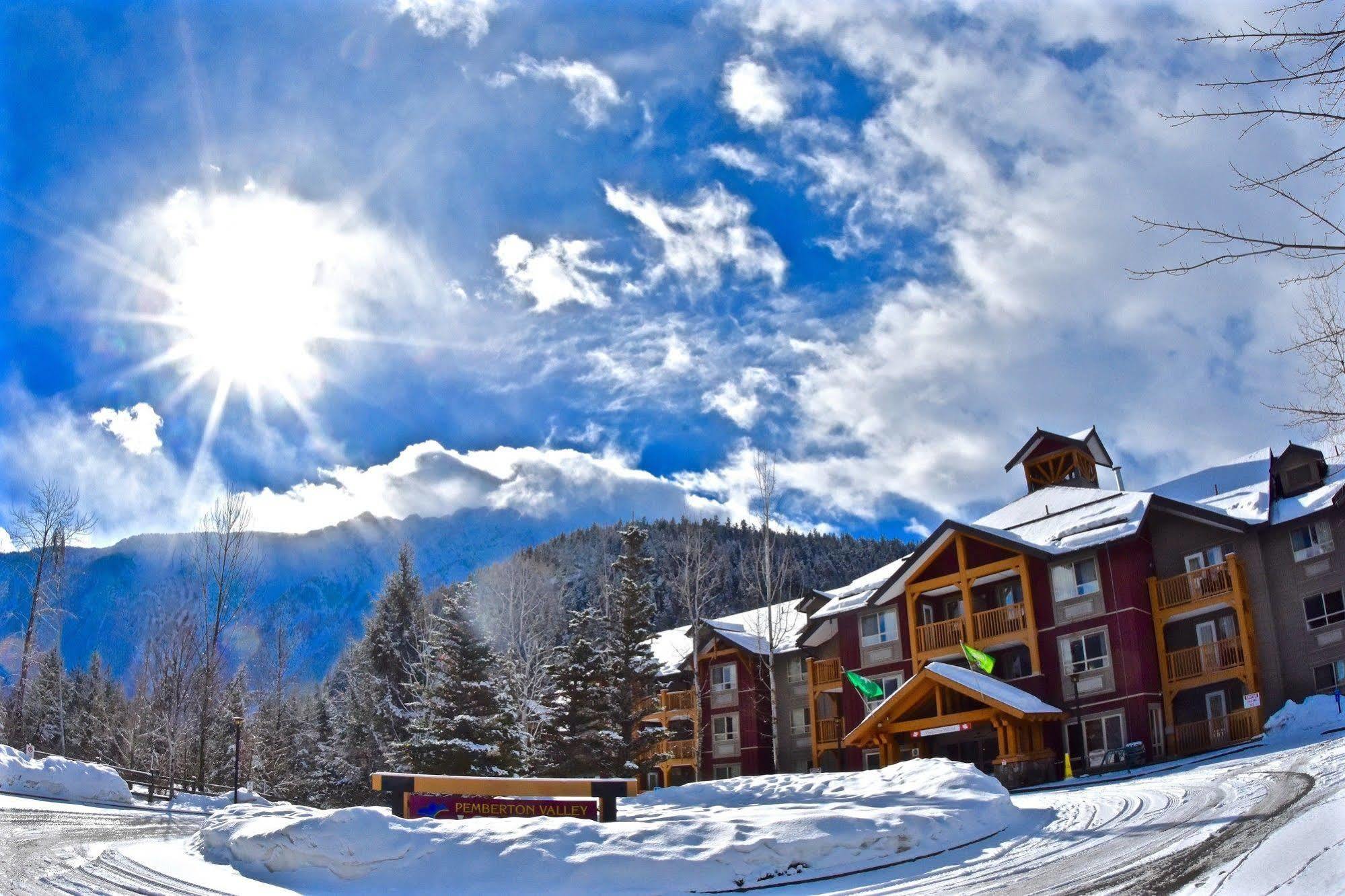 Pemberton Valley Lodge Eksteriør billede