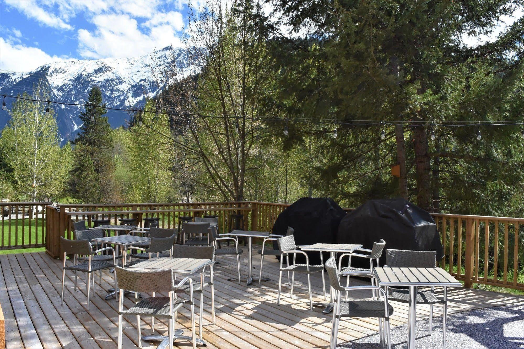 Pemberton Valley Lodge Eksteriør billede