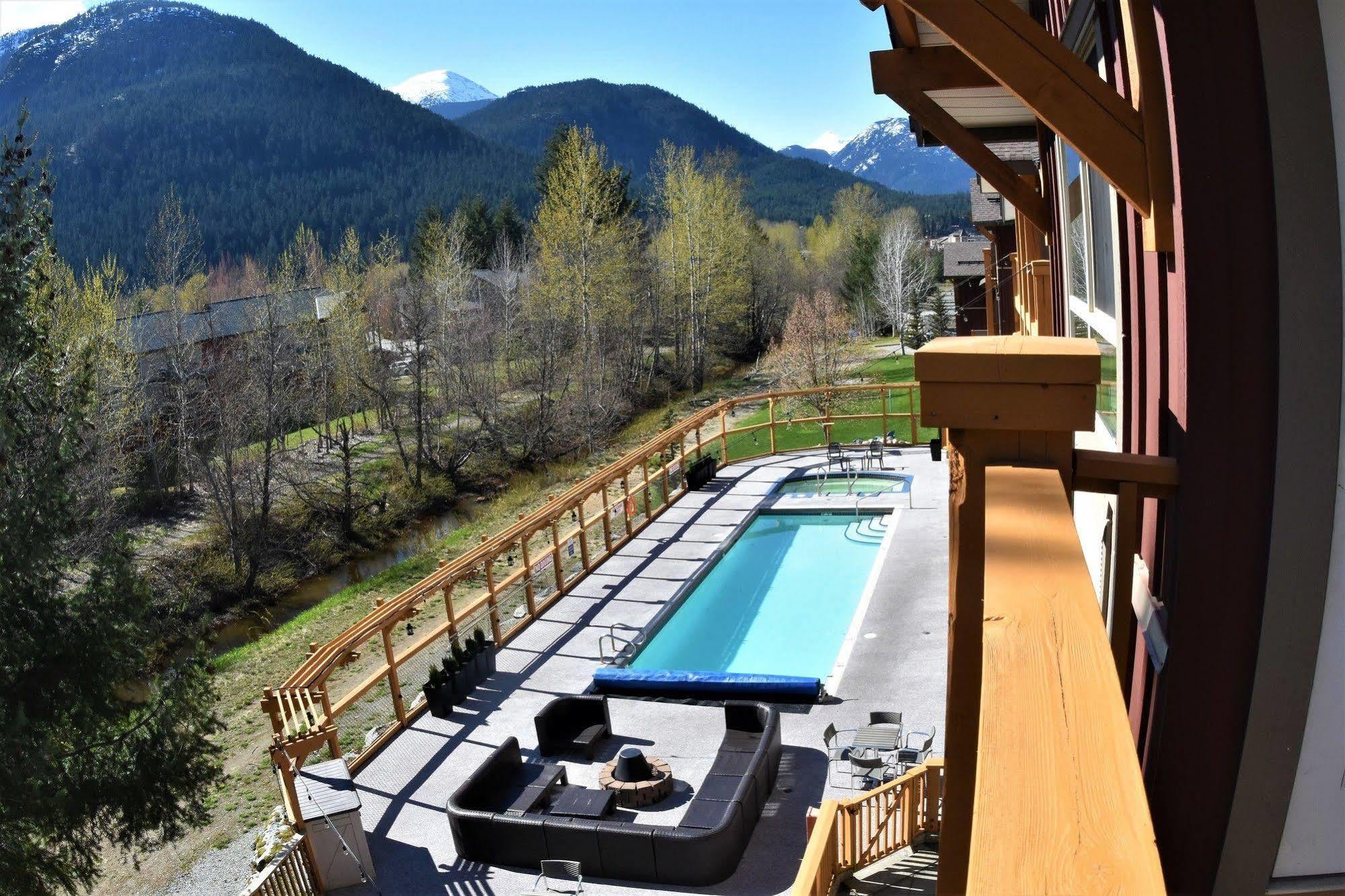 Pemberton Valley Lodge Eksteriør billede